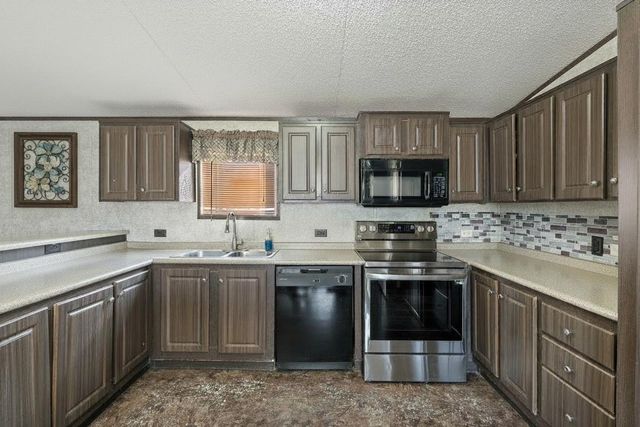 14633 Forest Tower Court, Conroe, TX 77306