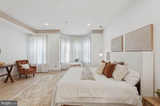 1210 T ST NW, Washington, DC 20009