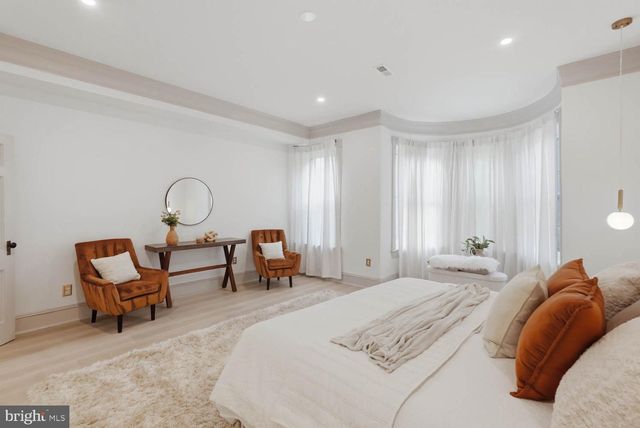 1210 T ST NW, Washington, DC 20009