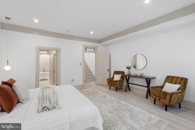 1210 T ST NW, Washington, DC 20009