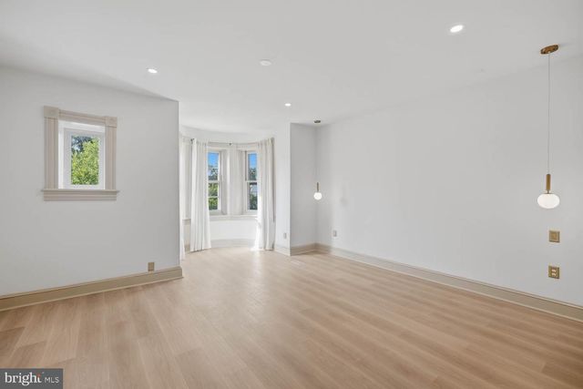 1210 T ST NW, Washington, DC 20009
