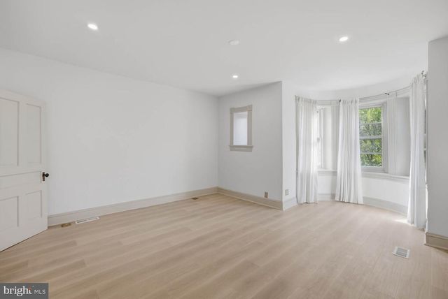1210 T ST NW, Washington, DC 20009