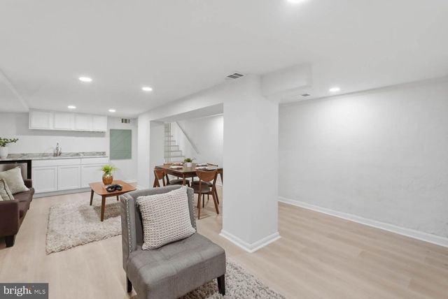 1210 T ST NW, Washington, DC 20009