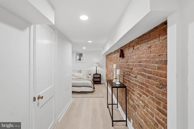 1210 T ST NW, Washington, DC 20009