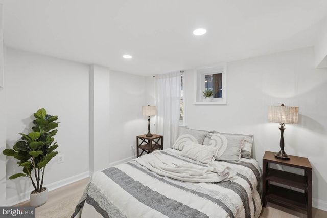 1210 T ST NW, Washington, DC 20009