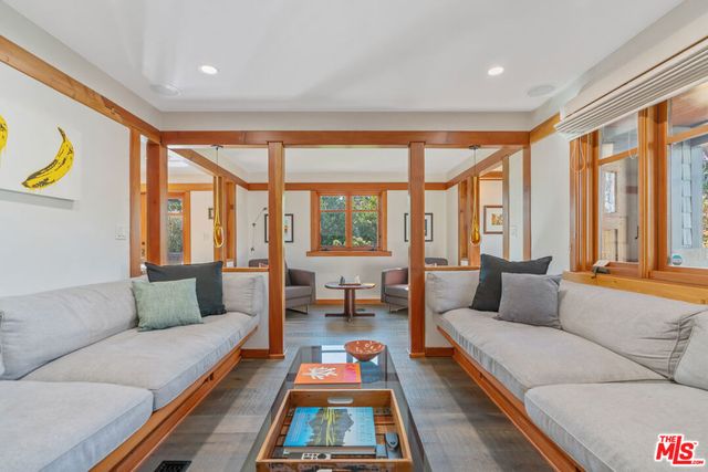702 Navy Street, Santa Monica, CA 90405