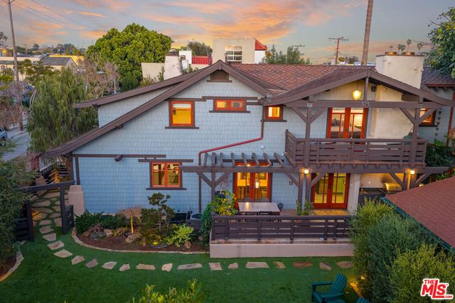 702 Navy Street, Santa Monica, CA 90405