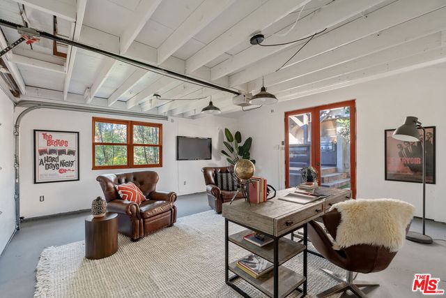 702 Navy Street, Santa Monica, CA 90405
