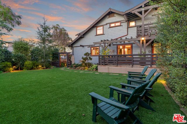 702 Navy Street, Santa Monica, CA 90405