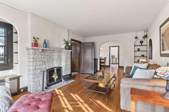 300 E Diamond Lake Road, Minneapolis, MN 55419