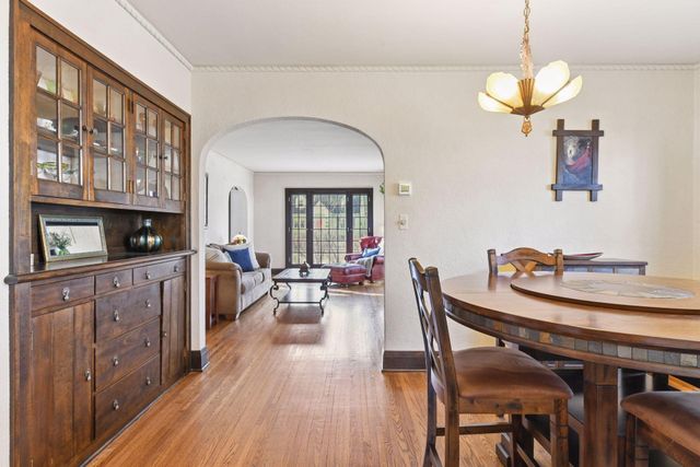 300 E Diamond Lake Road, Minneapolis, MN 55419