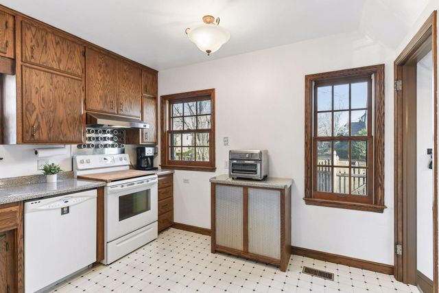 300 E Diamond Lake Road, Minneapolis, MN 55419