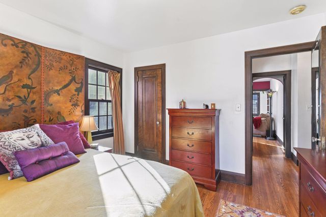 300 E Diamond Lake Road, Minneapolis, MN 55419