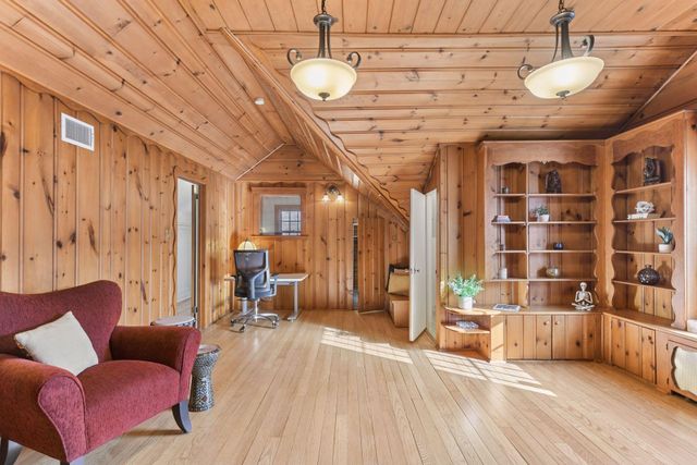 300 E Diamond Lake Road, Minneapolis, MN 55419