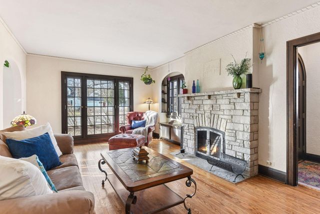 300 E Diamond Lake Road, Minneapolis, MN 55419