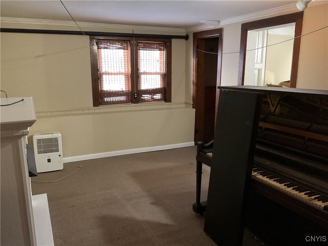 371 Putnam Street, Sangerfield, NY 13480