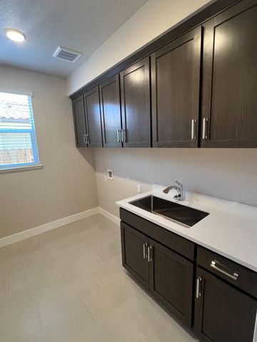 3063 Banano Way, Rancho Cordova, CA 95742