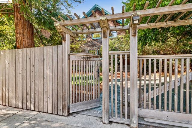 2319 Woolsey St, Berkeley, CA 94705