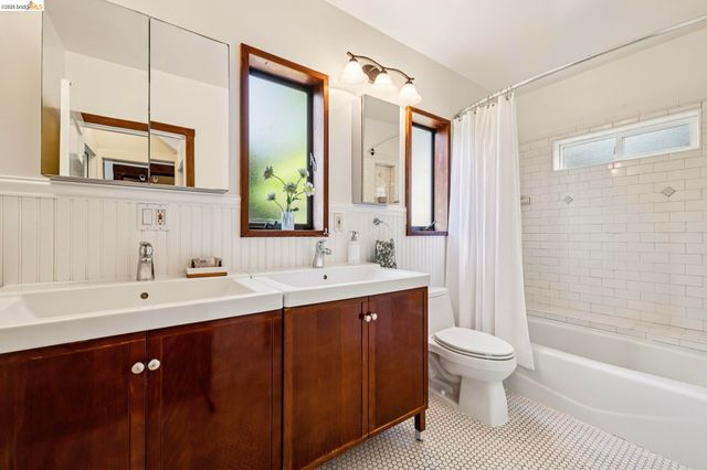 2319 Woolsey St, Berkeley, CA 94705