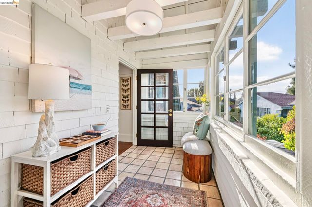 2319 Woolsey St, Berkeley, CA 94705