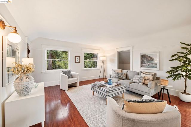 2319 Woolsey St, Berkeley, CA 94705
