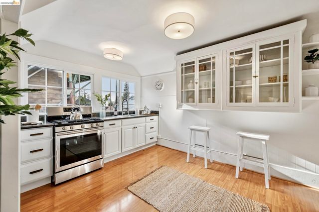 2319 Woolsey St, Berkeley, CA 94705