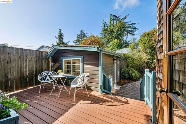 2319 Woolsey St, Berkeley, CA 94705