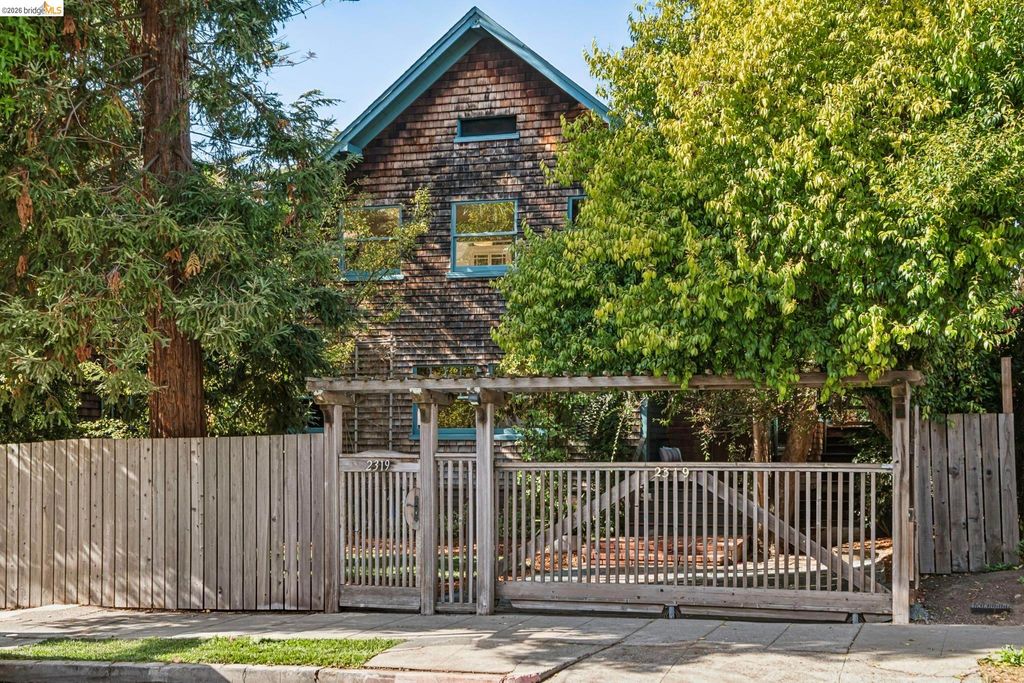 2319 Woolsey St, Berkeley, CA 94705