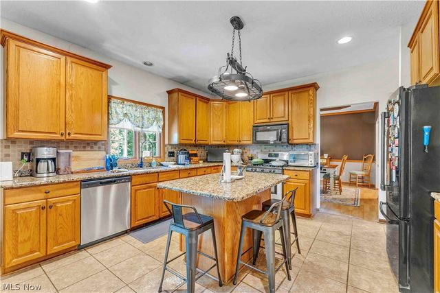 1127 Fireside Trail, Broadview Heights, OH 44147