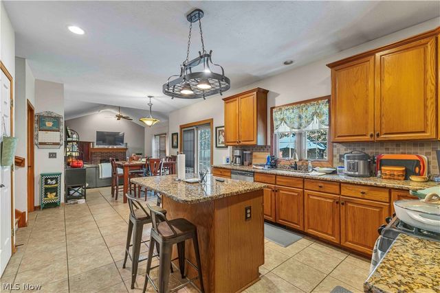 1127 Fireside Trail, Broadview Heights, OH 44147