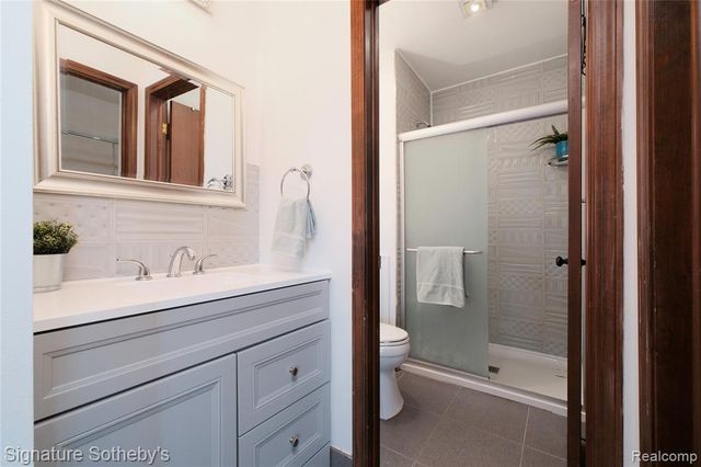 5188 W Richard Run, West Bloomfield, MI 48322