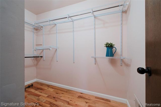 5188 W Richard Run, West Bloomfield, MI 48322