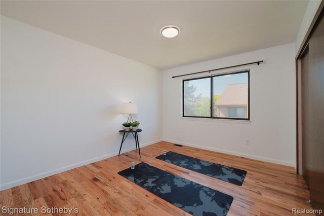 5188 W Richard Run, West Bloomfield, MI 48322