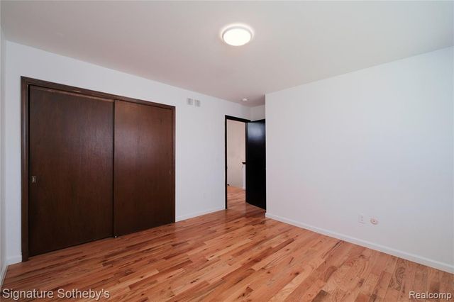 5188 W Richard Run, West Bloomfield, MI 48322