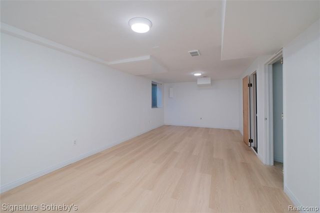 5188 W Richard Run, West Bloomfield, MI 48322