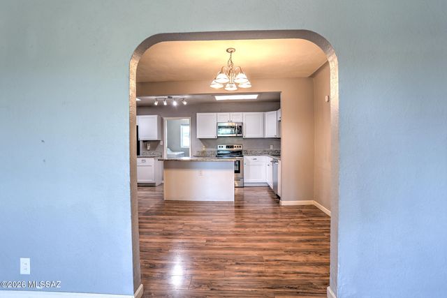 361 E Alturas Street, Tucson, AZ 85705