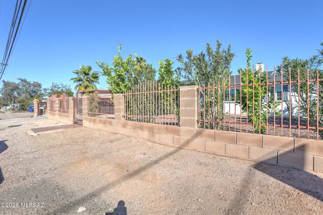 361 E Alturas Street, Tucson, AZ 85705