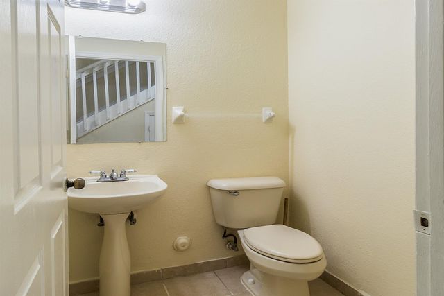 2214 NW 135th Ter, Opa Locka, FL 33054