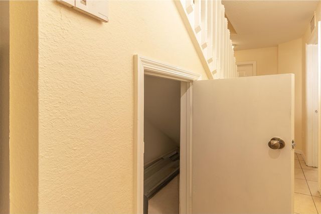 2214 NW 135th Ter, Opa Locka, FL 33054