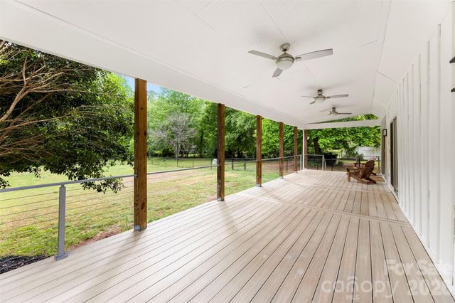 883 Silver Charm Lane, York, SC 29745
