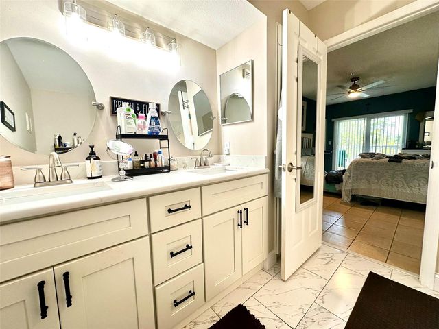 2020 SHANGRILA DRIVE 219, Clearwater, FL 33763