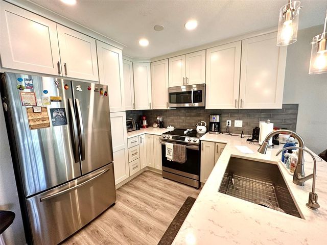 2020 SHANGRILA DRIVE 219, Clearwater, FL 33763