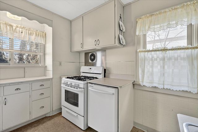 2946 Morgan Avenue N, Minneapolis, MN 55411