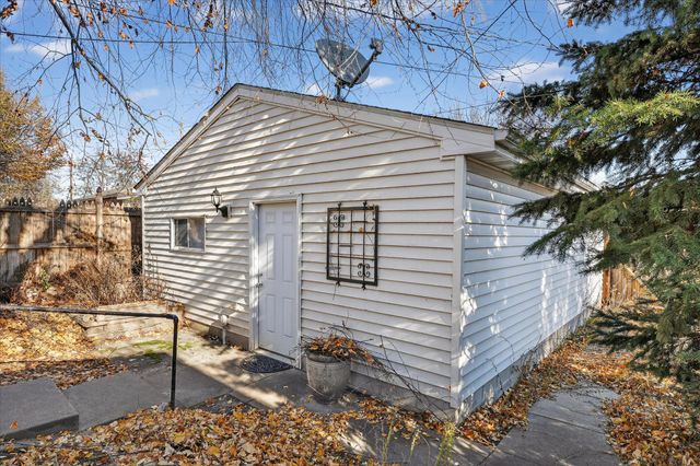 2946 Morgan Avenue N, Minneapolis, MN 55411