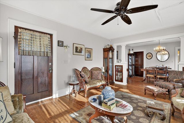 2946 Morgan Avenue N, Minneapolis, MN 55411