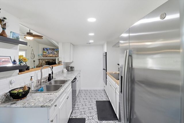 6785 W 7 RIVERS DRIVE, Crystal River, FL 34429