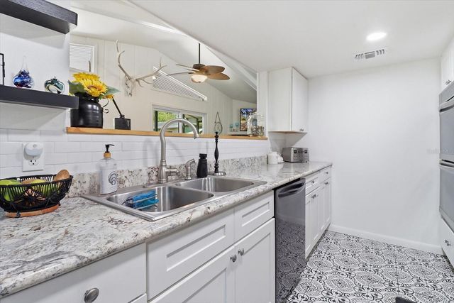 6785 W 7 RIVERS DRIVE, Crystal River, FL 34429