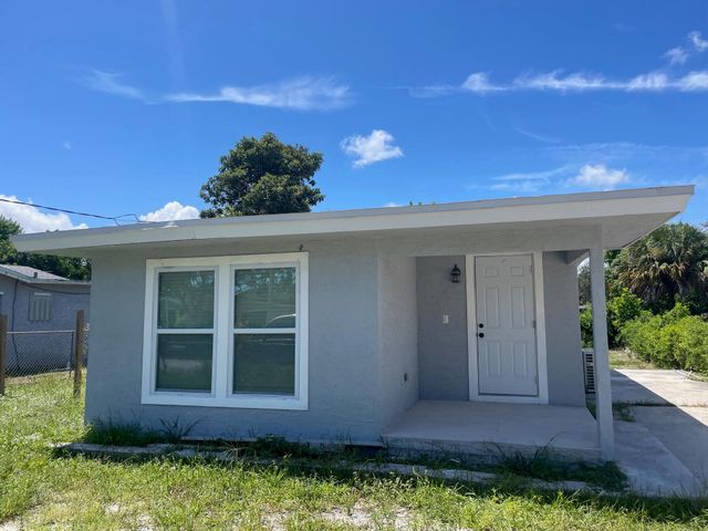 1611 N 13th Street, Fort Pierce, FL 34950