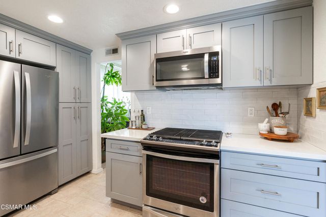 2362 Medina Avenue, Simi Valley, CA 93063