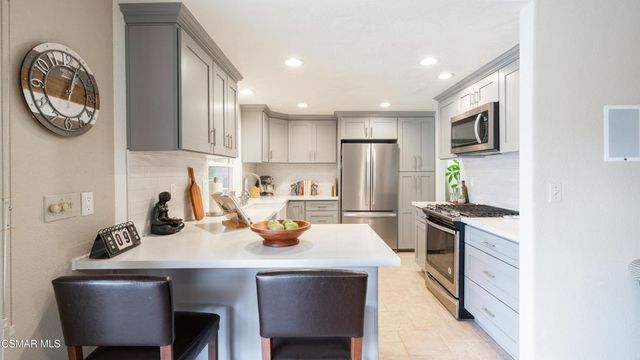 2362 Medina Avenue, Simi Valley, CA 93063